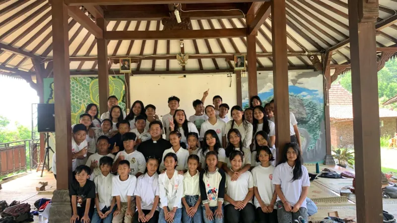 Rekoleksi Misdinar Domenico Savio Pelemdukuh